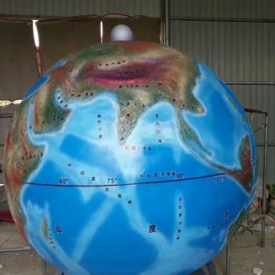 玻璃钢地球仪雕塑 地球仪雕塑图片 地球仪雕塑制作厂家